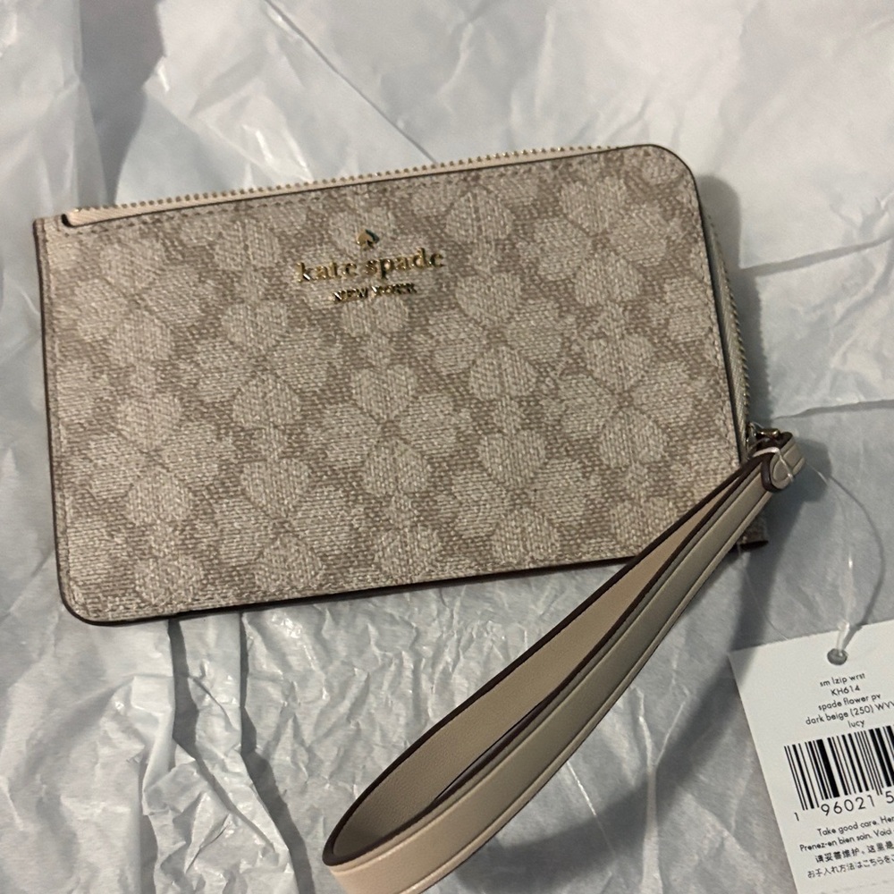kate spade Lucy Wristlet Neutral Beige Logo-Print nwt BUY NOW PRICE FOR24hrs